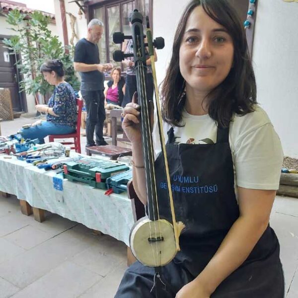 Fatma Pehlivan, rebab yapım atölyesi, 2025 - 1